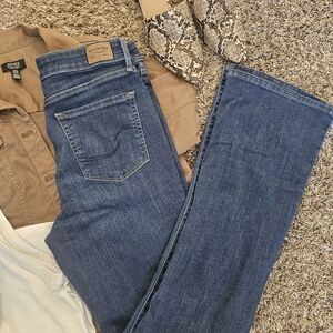 Levi Strauss signature shaping midrise  bootcut jeans